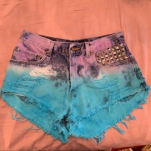 Custom tie dye studded Levi jean shorts 31